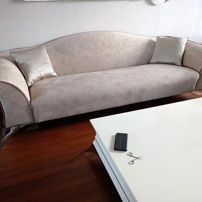 Перетяжка прямых диванов
